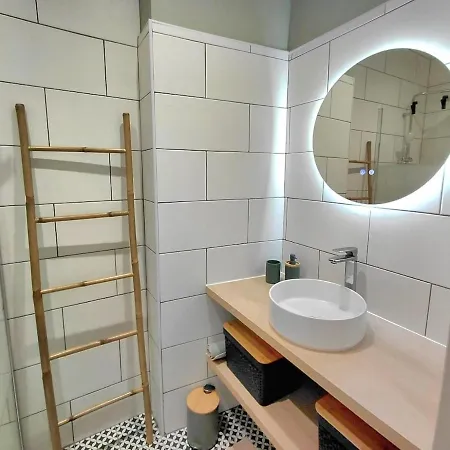 Renovated Apartment, Hyper Center, Private Parking Apartment